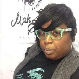 Meet your Posher, Kym